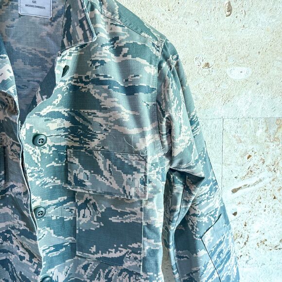 Genuine US Air Force Camo Utility Jacket Shacket - Women's Size 6R - Picture 6 of 11